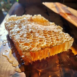 raw honey 22 04 26